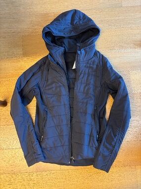 Lululemon scuba jacket with removable hood